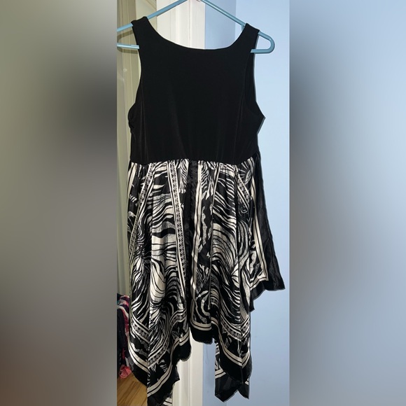 Pretty Flowy dress L - Picture 2 of 5